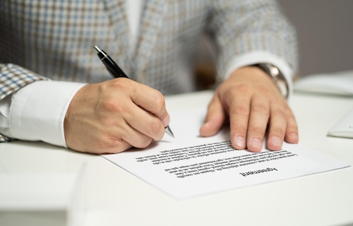Lebensversicherung widerrufen Vertrag Lebensversicherung widerrufen: Prüfung des Vertrags und der Widerrufsbelehrung